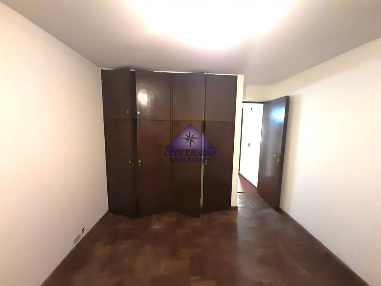 Departamento de dos dormitorios con cochera y patio en la Quinta Seccion - Ciudad de Mendoza