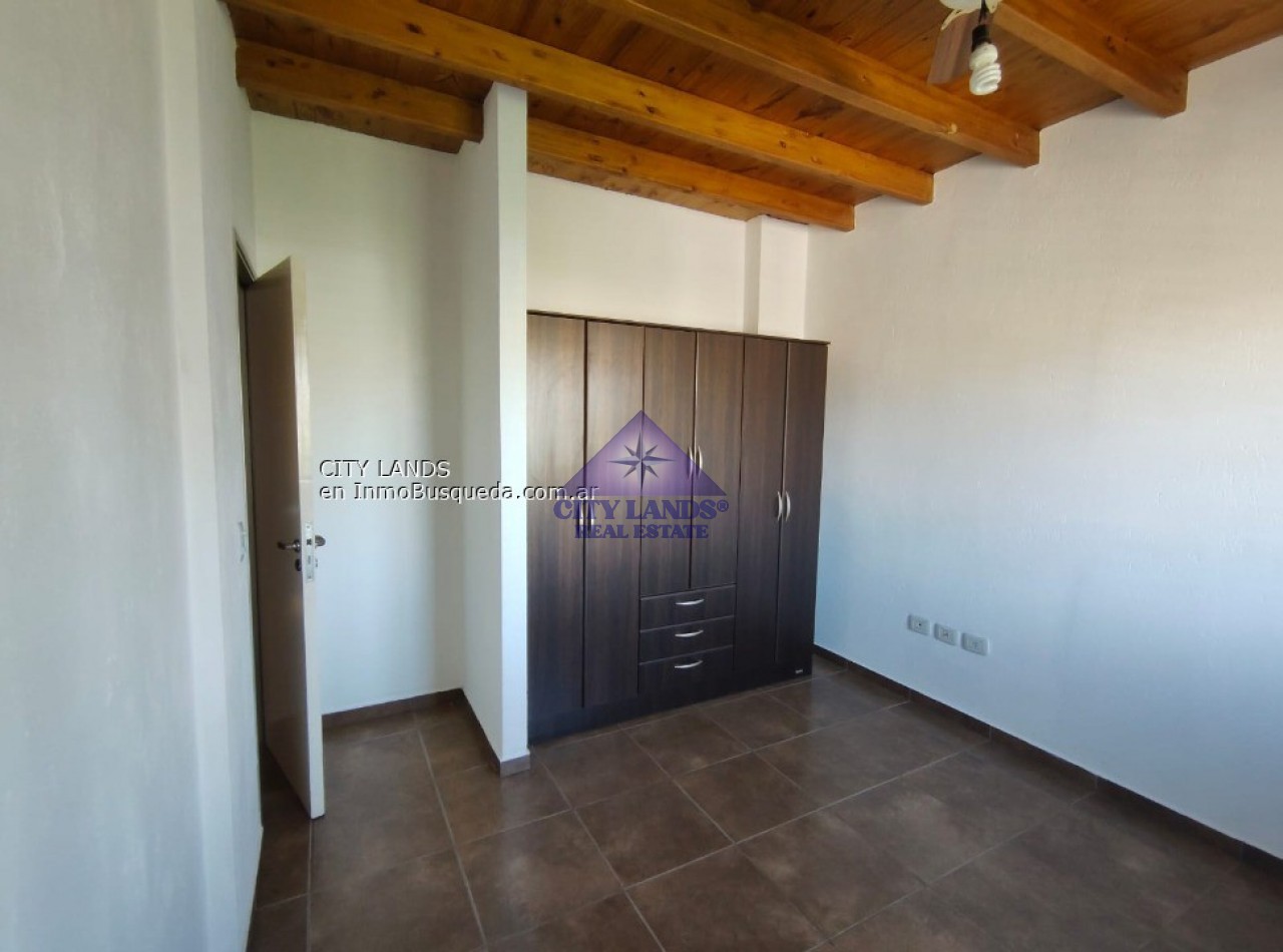 Excelente duplex de 3 dormitorios, cochera, en Complejo Privado Pueblo Qatari, Guaymallen