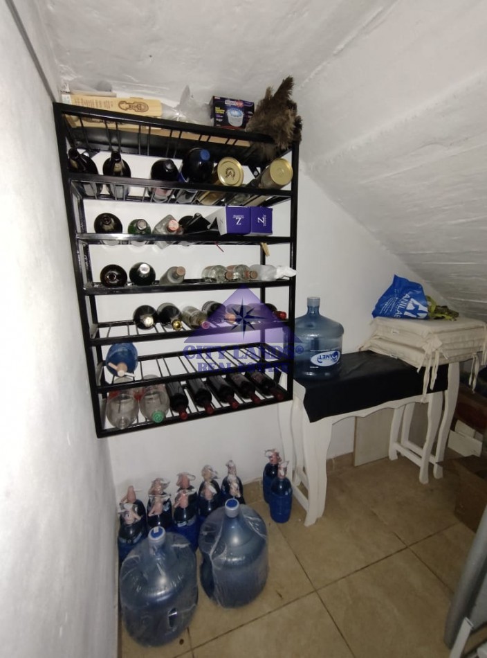 Casa en venta de 4 dormitorios en Barrio Privado, Carrodilla con piscina