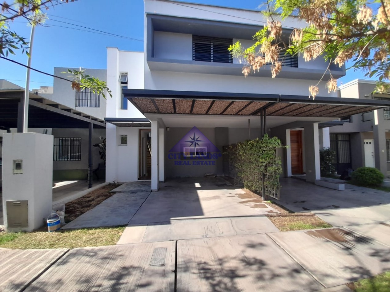 Excelente duplex de 3 dormitorios, cochera, en Complejo Privado Pueblo Qatari, Guaymallen