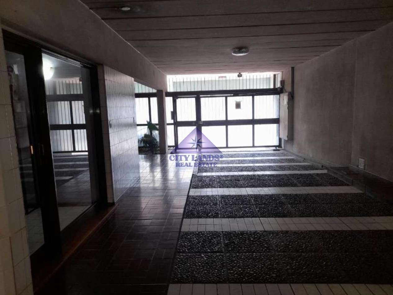 Departamento de 3 dormitorios, dependencia y cochera para 3 vehiculos en Quinta Seccion - Ciudad de Mendoza
