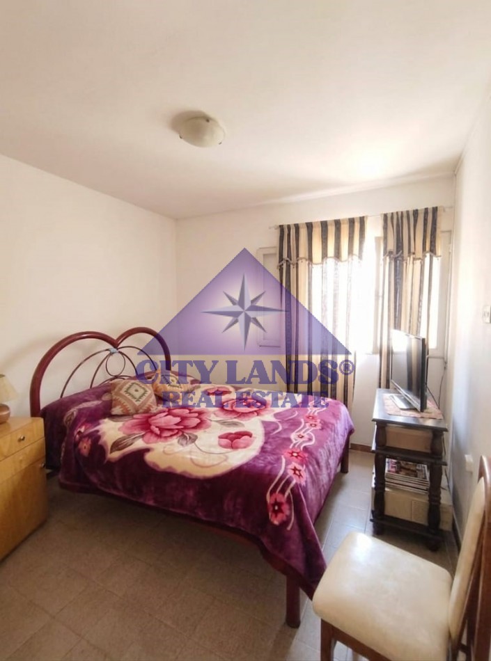Departamento en venta 3 dormitorios, patio y cochera en Godoy Cruz