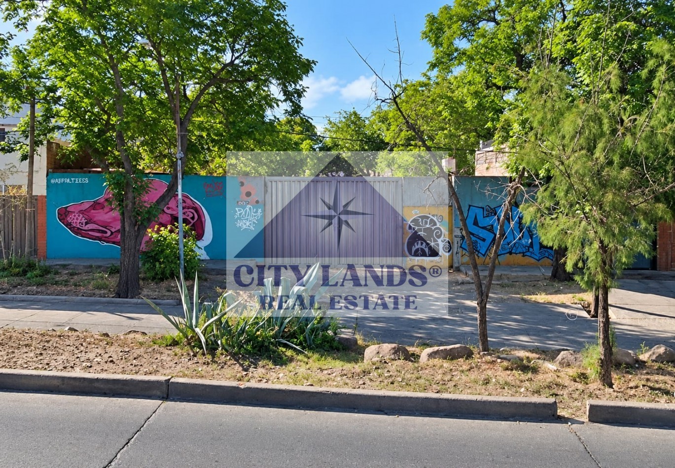 Excelente lote en venta de 840 m² con doble acceso - Ubicacion estrategica