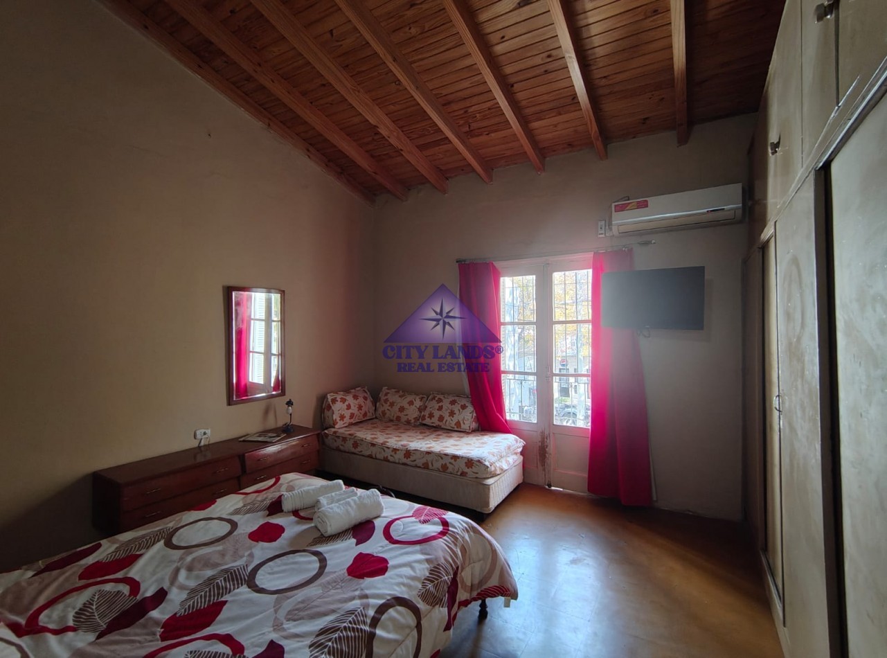 Casa en venta de 3 dormitorios, bicochera y piscina en la Ciudad de Mendoza