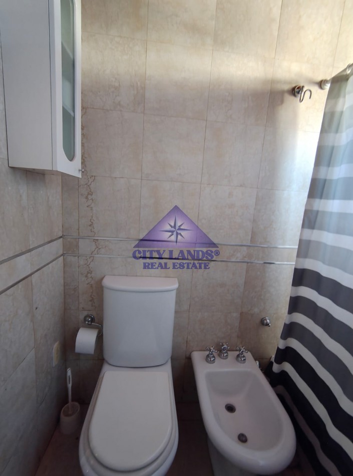 Casa en venta de 3 dormitorios, bicochera y piscina en la Ciudad de Mendoza