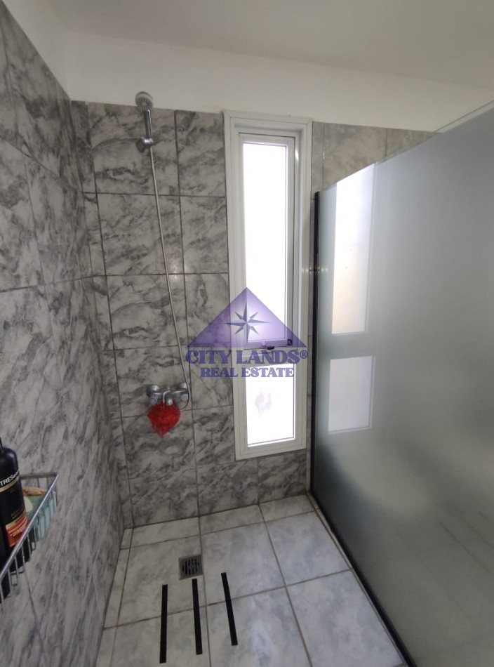 Casa en venta de 4 dormitorios en Barrio Privado, Carrodilla con piscina