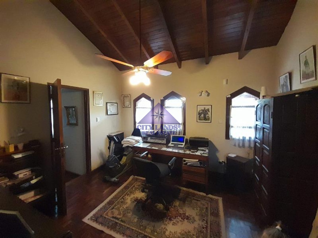 Amplia y moderna casa en venta en Alto Dorrego, Guaymallen, Mendoza