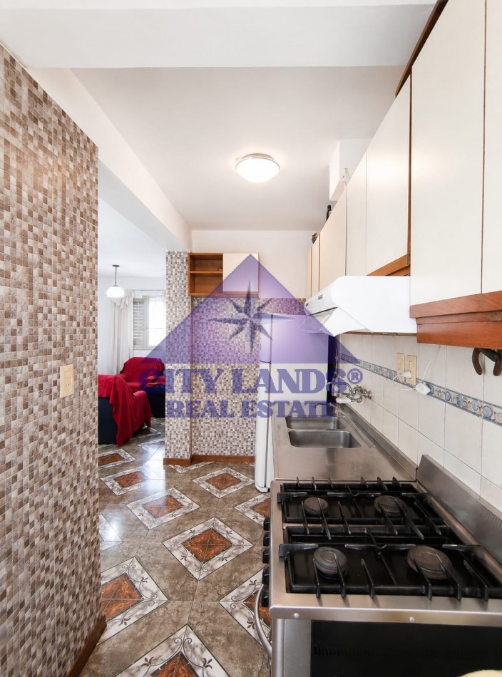 Departamento en venta 3 dormitorios, patio y cochera en Godoy Cruz