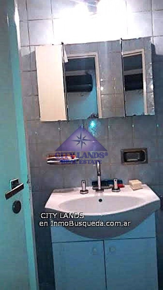 Departamento en venta de 3 dormitorios con dependencia de servicio en la Ciudad de Mendoza
