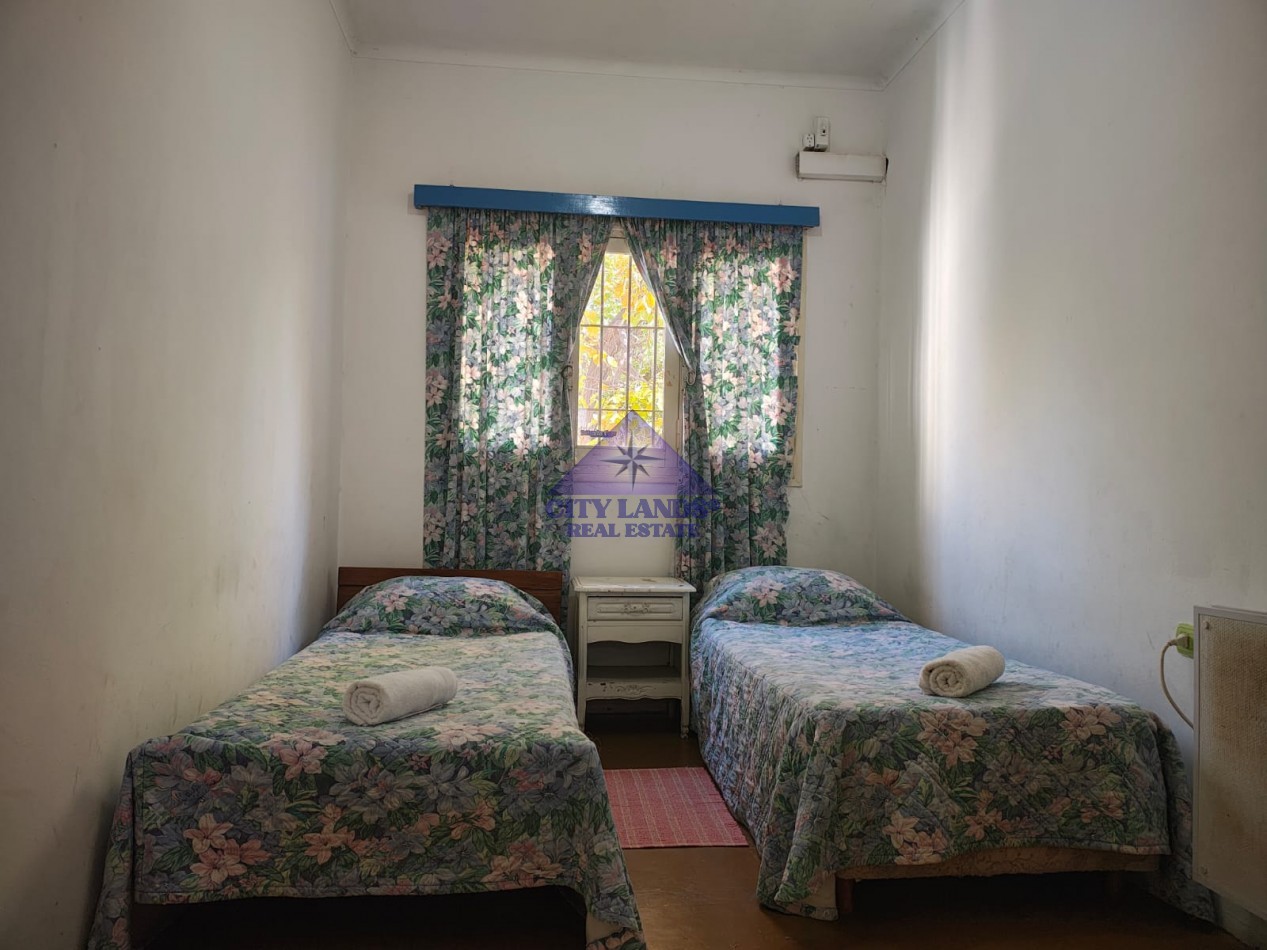 Casa en venta de 3 dormitorios, bicochera y piscina en la Ciudad de Mendoza