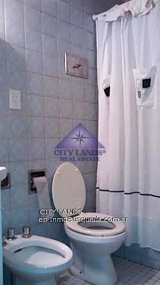 Departamento en venta de 3 dormitorios con dependencia de servicio en la Ciudad de Mendoza