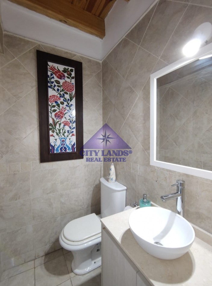 Casa en venta de 4 dormitorios en Barrio Privado, Carrodilla con piscina