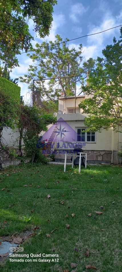 Casa en venta de tres dormitorios - Excelente ubicacion - Quinta Seccion - Ciudad de Mendoza