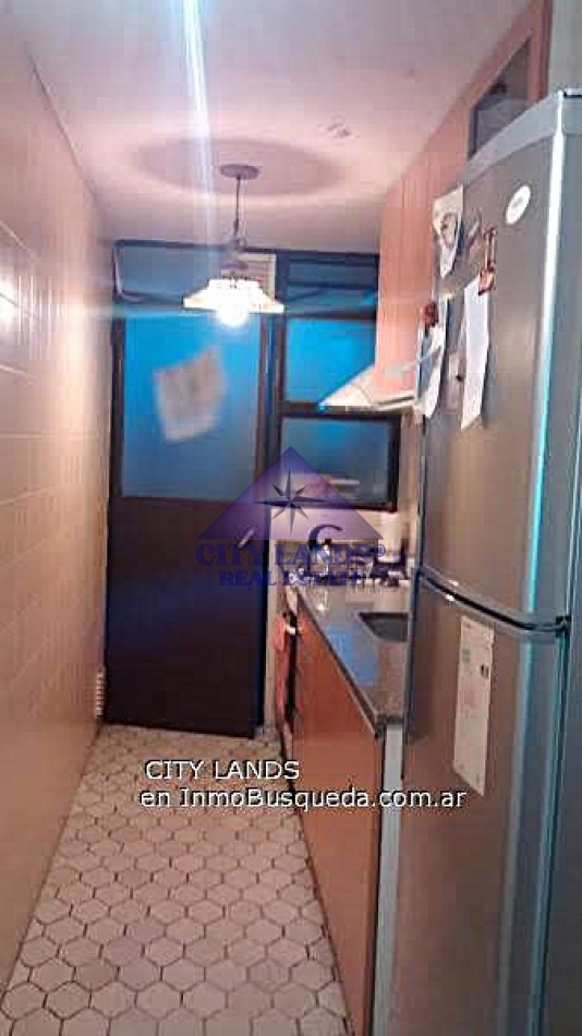 Departamento en venta de 3 dormitorios con dependencia de servicio en la Ciudad de Mendoza