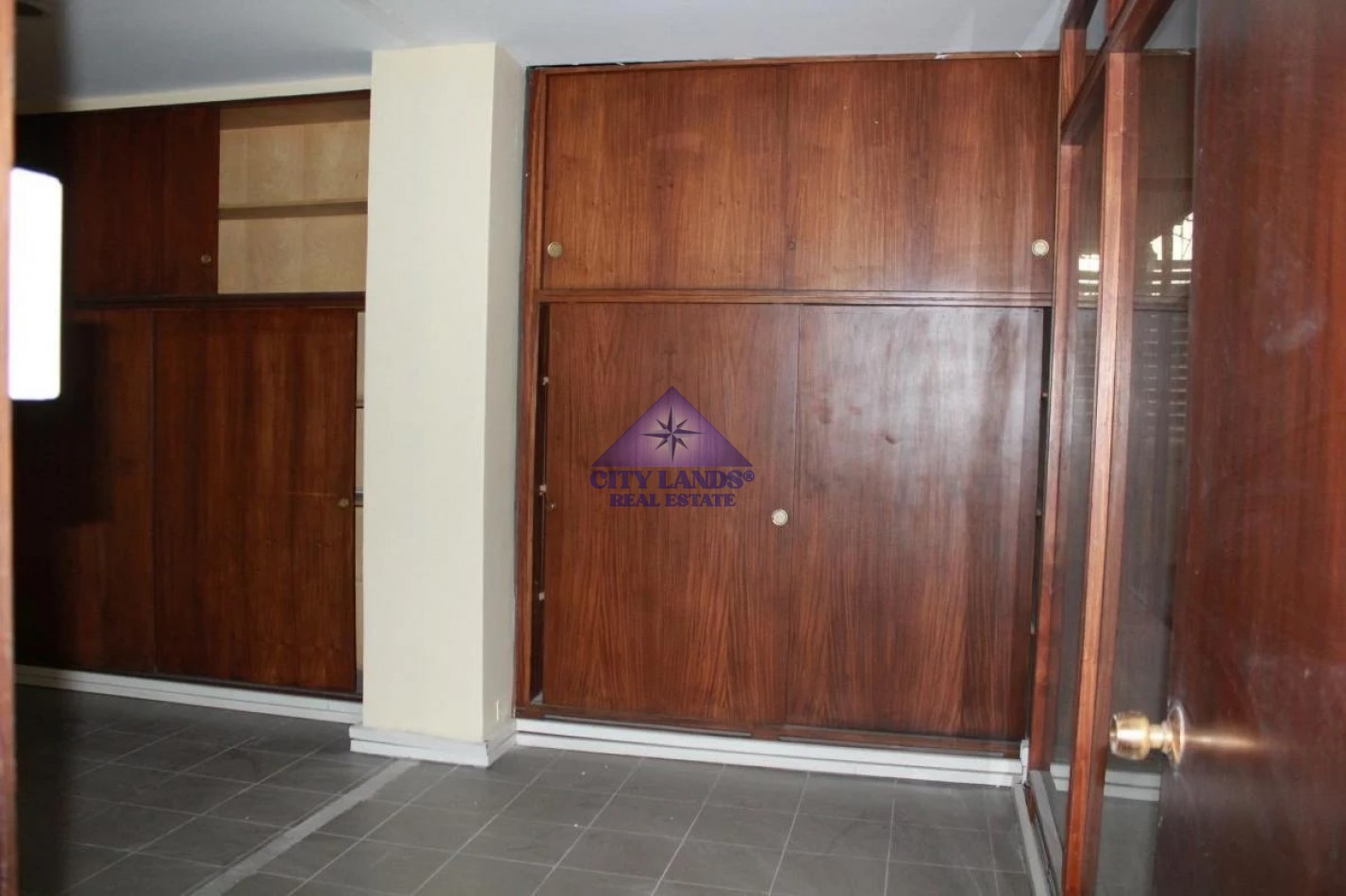 Amplia oficina en venta en la Ciudad de Mendoza