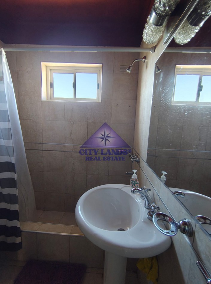 Casa en venta de 3 dormitorios, bicochera y piscina en la Ciudad de Mendoza