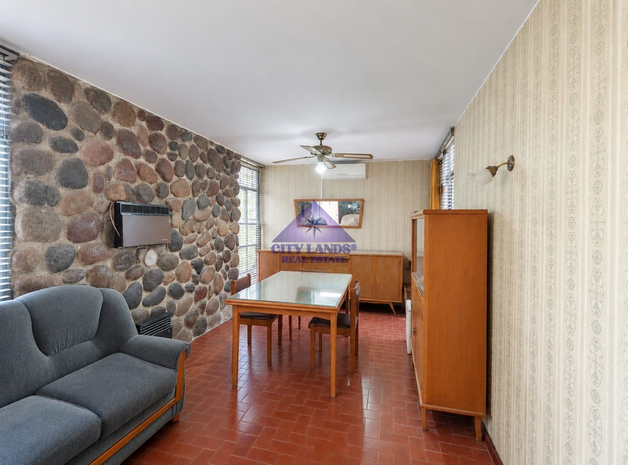 Casa en venta de 3 dormitorios, 2 baños, cochera, en Barrio Supe de Godoy Cruz