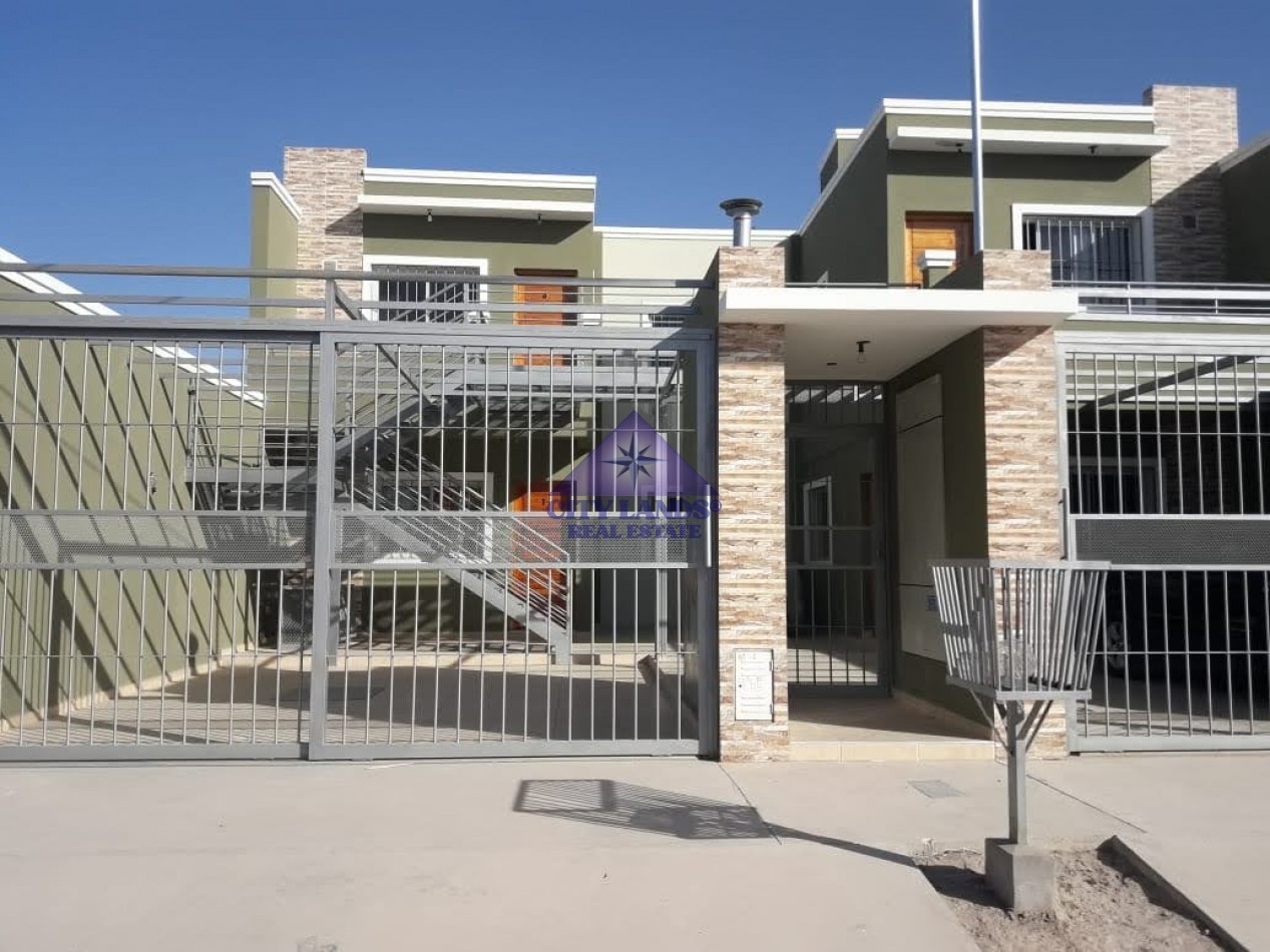 Departamento de dos dormitorios y cochera en alquiler en Barrio Inka, Guaymallen