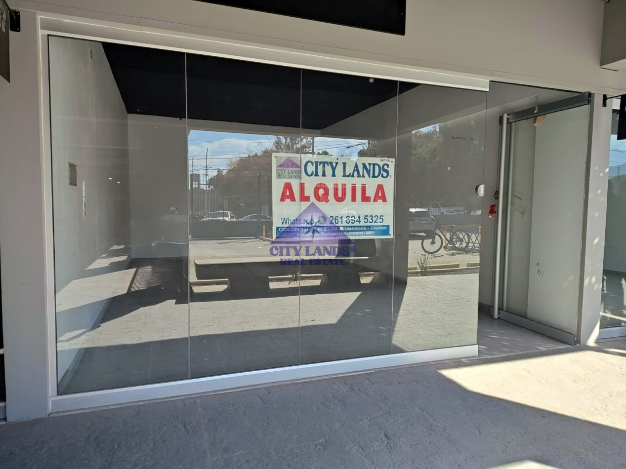 Excelente local en alquiler en Alto Brown Strip Center 