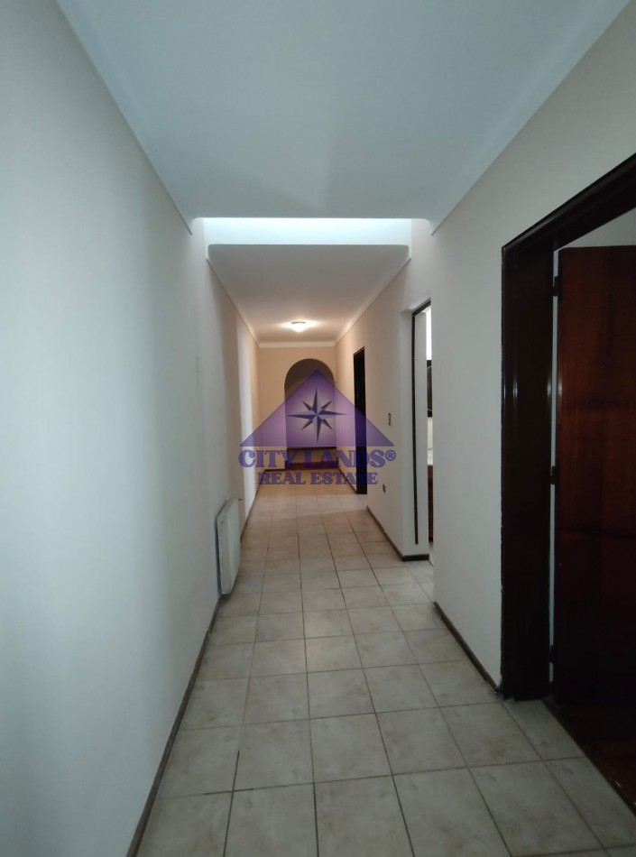 Amplia y Confortable casa en Venta en Quinta Seccion, Ciudad de Mendoza