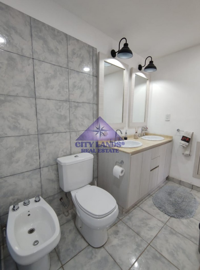 Casa en venta de 4 dormitorios en Barrio Privado, Carrodilla con piscina