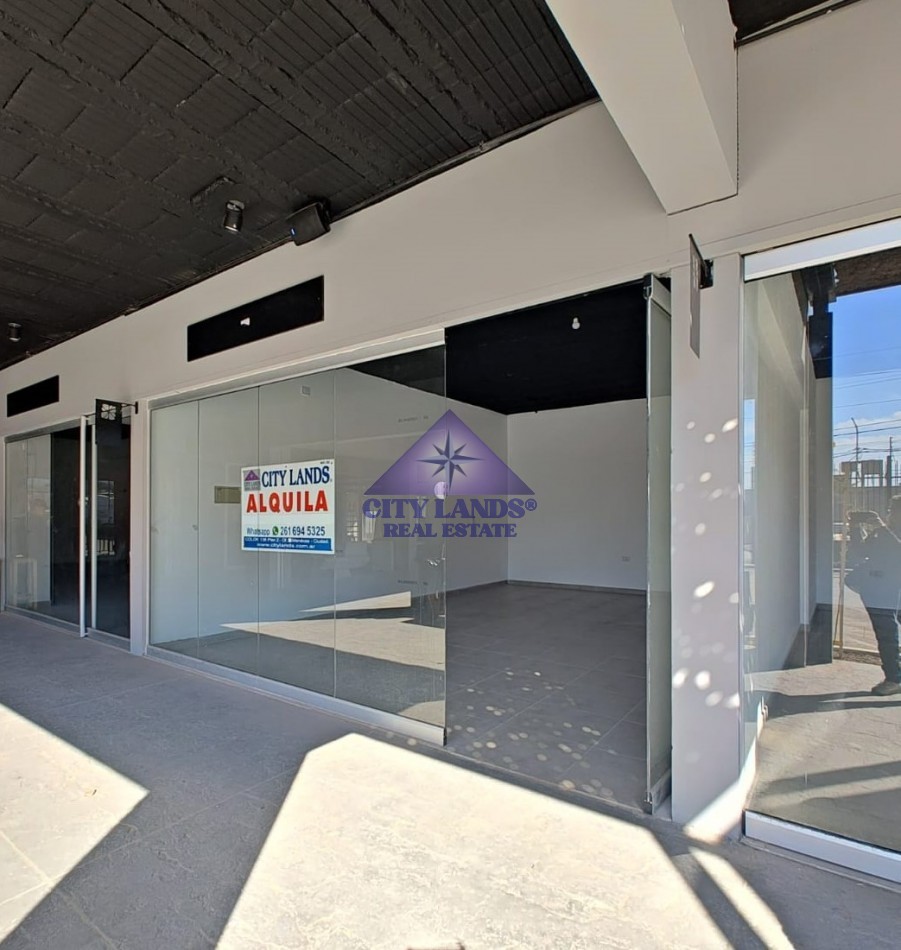 Excelente local en alquiler en Alto Brown Strip Center 