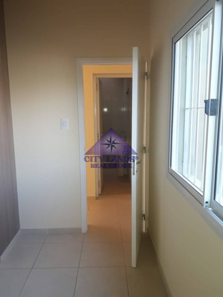 Departamento de dos dormitorios y cochera en alquiler en Barrio Inka, Guaymallen