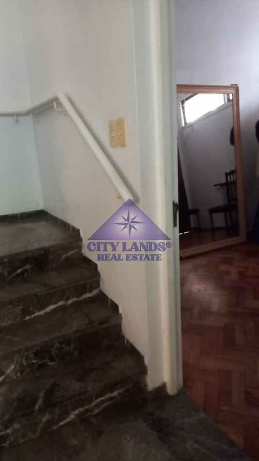 CASA EN VENTA - BARRIO BOMBAL - MENDOZA