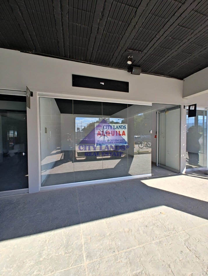 Excelente local en alquiler en Alto Brown Strip Center 