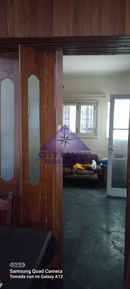 Casa en venta de tres dormitorios - Excelente ubicacion - Quinta Seccion - Ciudad de Mendoza