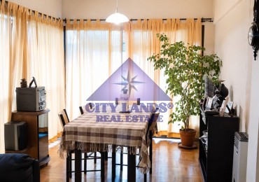 Departamento en venta de 3 dormitorios con dependencia de servicio en la Ciudad de Mendoza