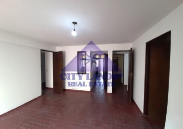 Departamento de dos dormitorios con cochera y patio en la Quinta Seccion - Ciudad de Mendoza