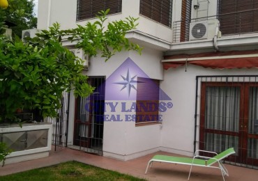 CASA EN VENTA - BARRIO BOMBAL - MENDOZA